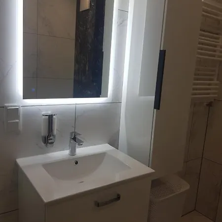 4 Osobowy Apartment *